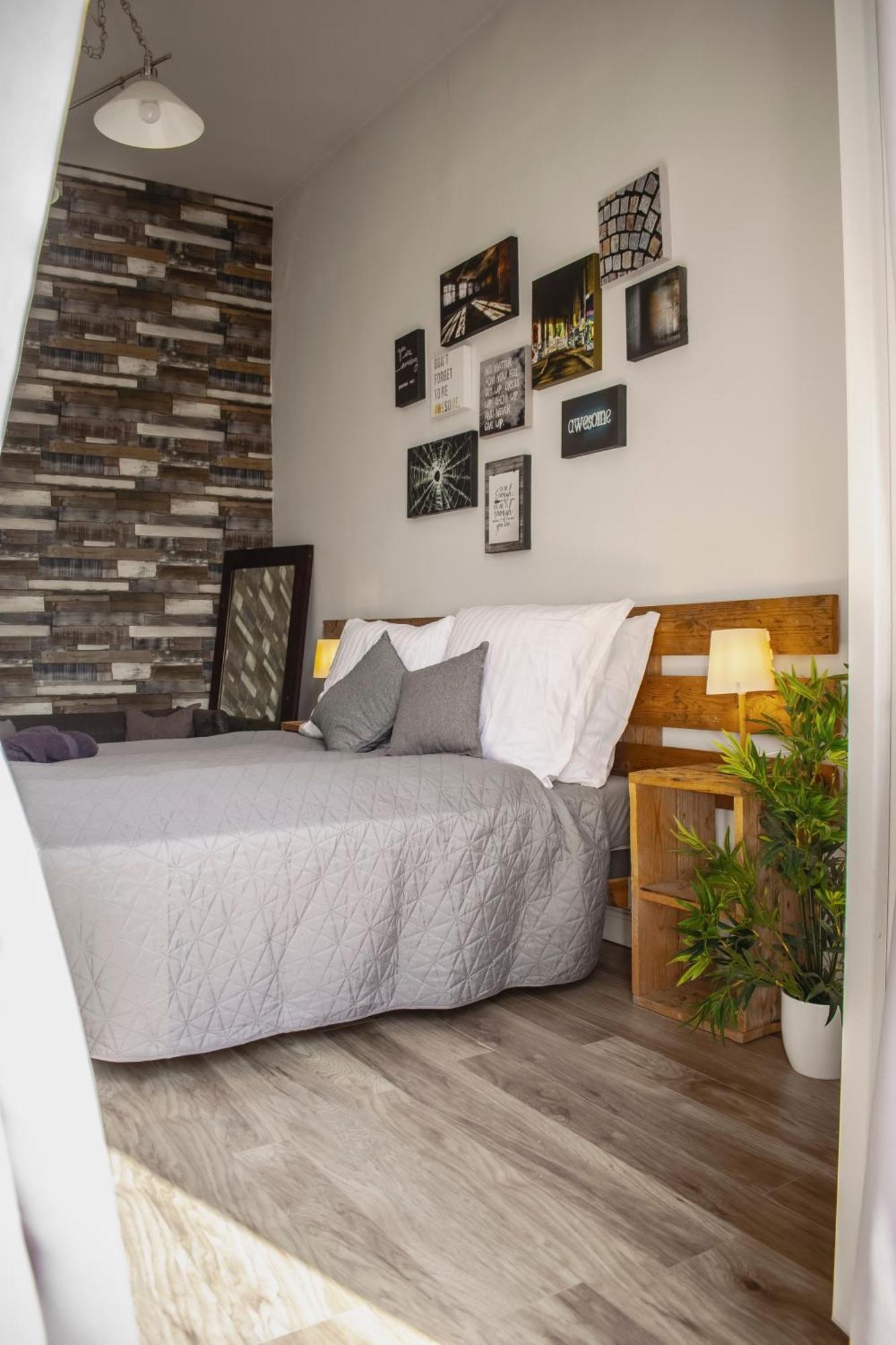 3 In The Beautiful Street Apartment *